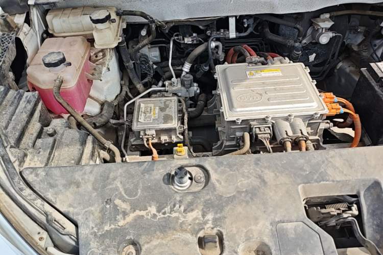 Used BYD Yuan Pro 2021 401 km Luxury Version Engine Bay Right