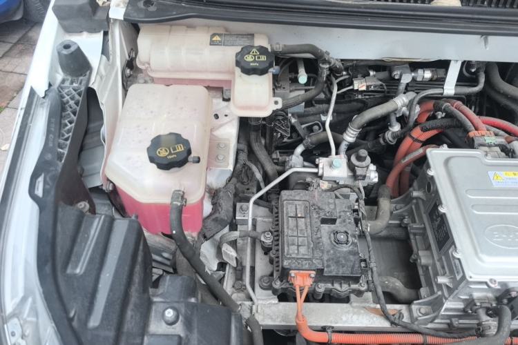 Used BYD Yuan Pro 2021 401 km Luxury Version Engine Bay Right