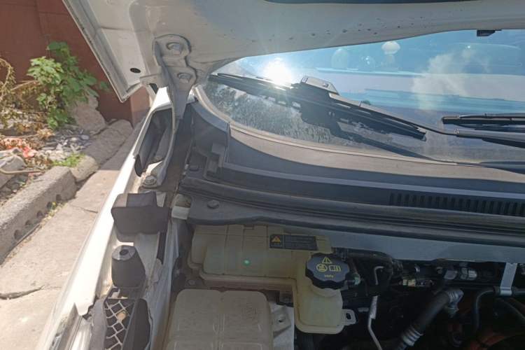 Used BYD Yuan Pro 2021 401 km Luxury Version Engine Bay Right