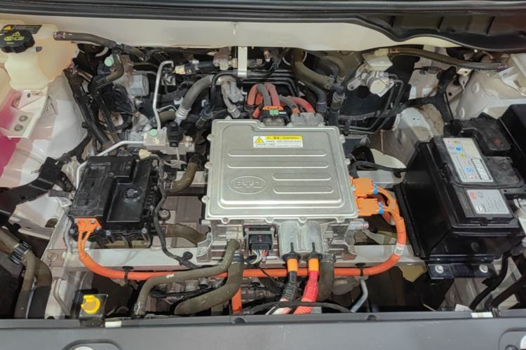 Used BYD Yuan Pro 2021 401 km Luxury Version Engine Bay