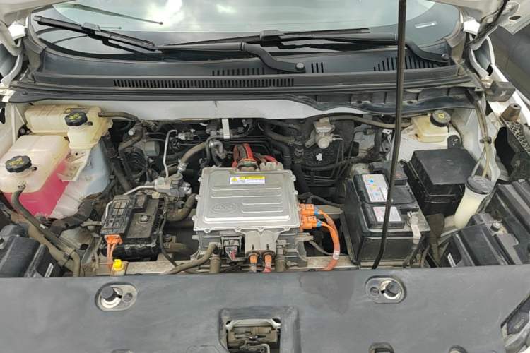 Used BYD Yuan Pro 2021 "Love for a Lifetime" Edition Engine Bay