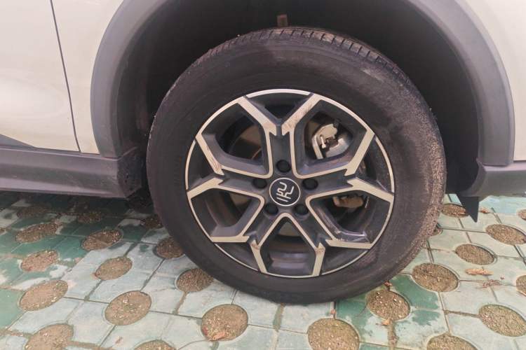 Used BYD Yuan Pro 2021 401 km Deluxe Version Exterior 1