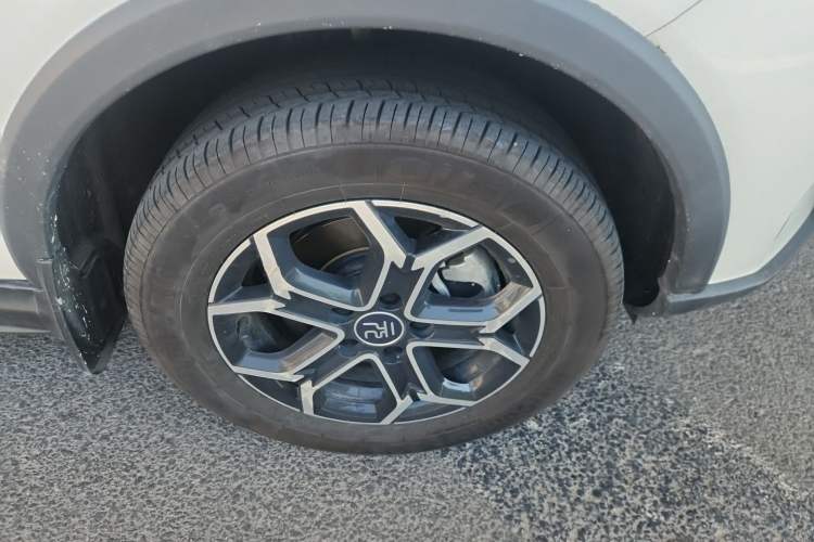 Used BYD Yuan Pro 2021 401 km Deluxe Version Exterior 1