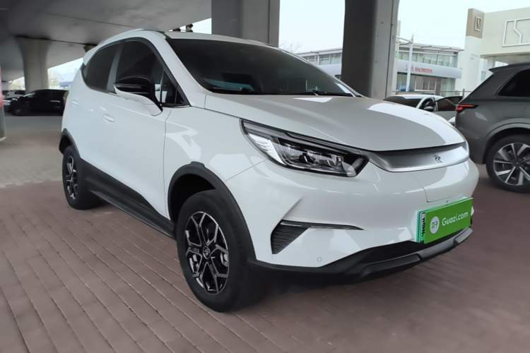 Used BYD Yuan Pro 2021 401 km Deluxe Version Exterior 1
