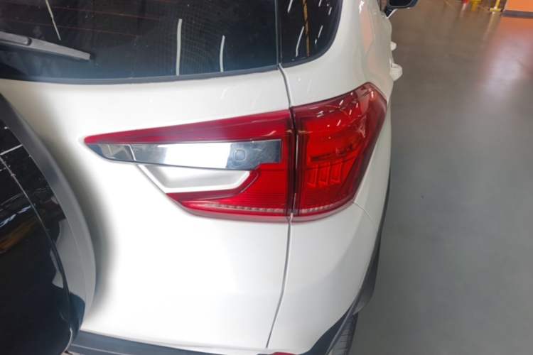 Used BYD Yuan Pro 2021 401 km Deluxe Version Exterior 3