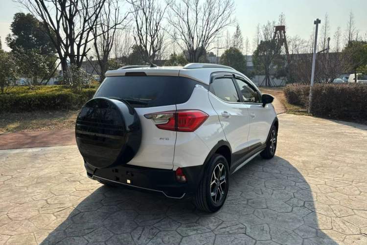 Used BYD Yuan Pro 2021 401 km Deluxe Version Exterior 3