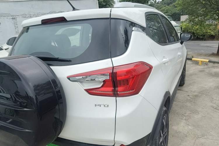 Used BYD Yuan Pro 2021 401 km Luxury Version Exterior 3