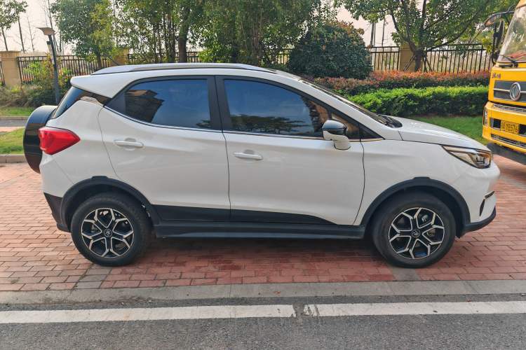 Used BYD Yuan Pro 2021 401 km Deluxe Version Exterior 3