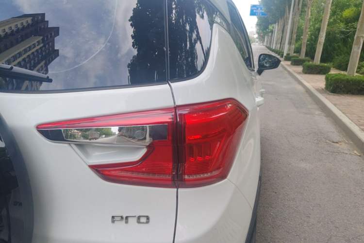 Used BYD Yuan Pro 2021 401 km Deluxe Version Exterior 3