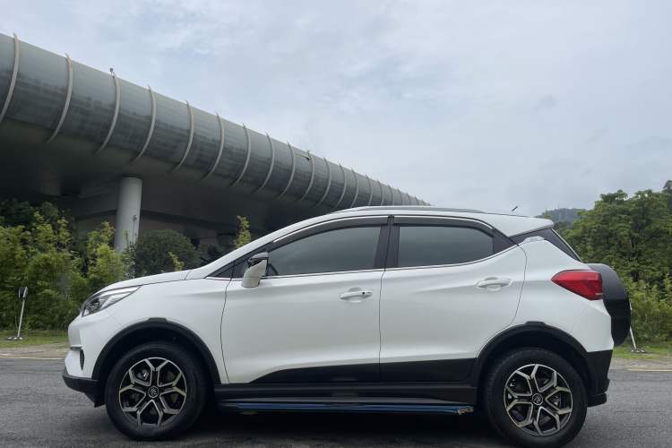 Used BYD Yuan Pro 2021 401 km Luxury Version Exterior 4