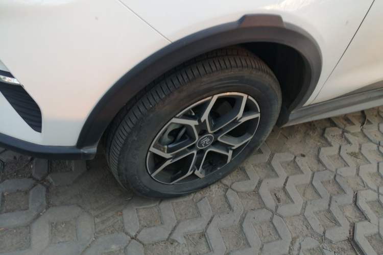 Used BYD Yuan Pro 2021 401 km Luxury Version Exterior 4