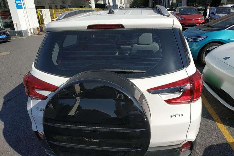 Used BYD Yuan Pro 2021 401 km Deluxe Version Exterior 4