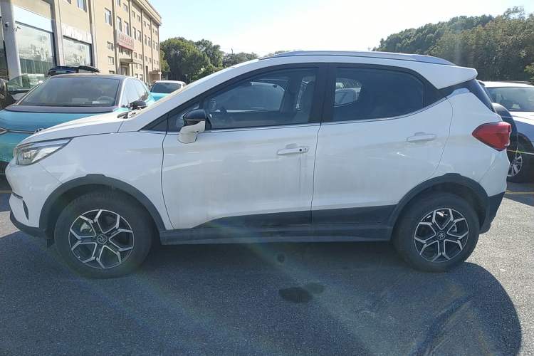 Used BYD Yuan Pro 2021 401 km Deluxe Version Exterior 5
