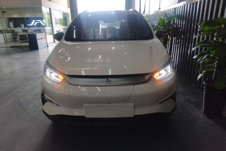 Used BYD Yuan Pro 2021 401 km Deluxe Version Front