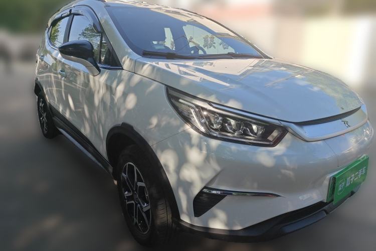Used BYD Yuan Pro 2021 401 km Luxury Version Front Right 45 Deg