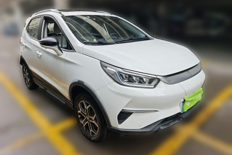 Used BYD Yuan Pro 2021 401 km Deluxe Version Front Right 45 Deg