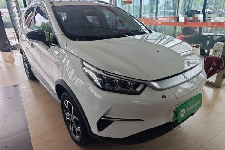 Used BYD Yuan Pro 2021 401 km Luxury Version Front Right 45 Deg