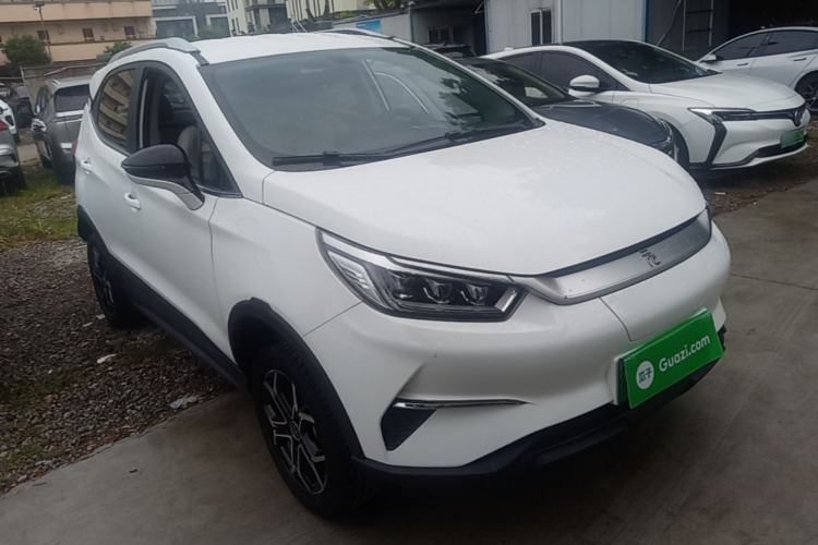 Used BYD Yuan Pro 2021 401 km Luxury Version Front Right 45 Deg