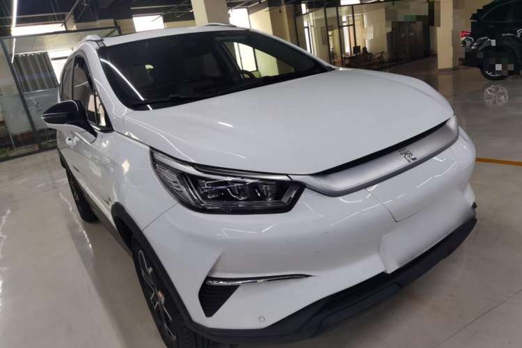 Used BYD Yuan Pro 2021 401 km Deluxe Version Front Right 45 Deg