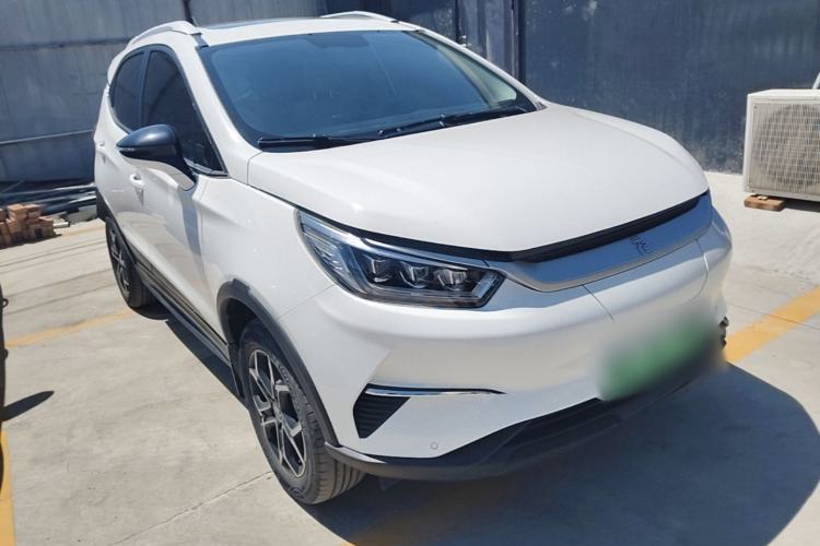 Used BYD Yuan Pro 2021 401 km Deluxe Version Front Right 45 Deg