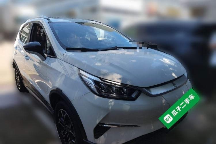 Used BYD Yuan Pro 2021 401 km Deluxe Version Front Right 45 Deg