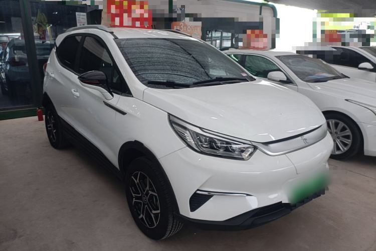Used BYD Yuan Pro 2021 401 km Luxury Version Front Right 45 Deg