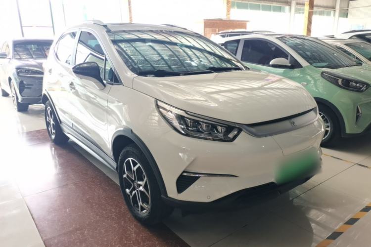 Used BYD Yuan Pro 2021 401 km Deluxe Version Front Right 45 Deg