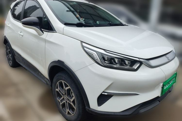 Used BYD Yuan Pro 2021 "Love for a Lifetime" Edition Front Right 45 Deg