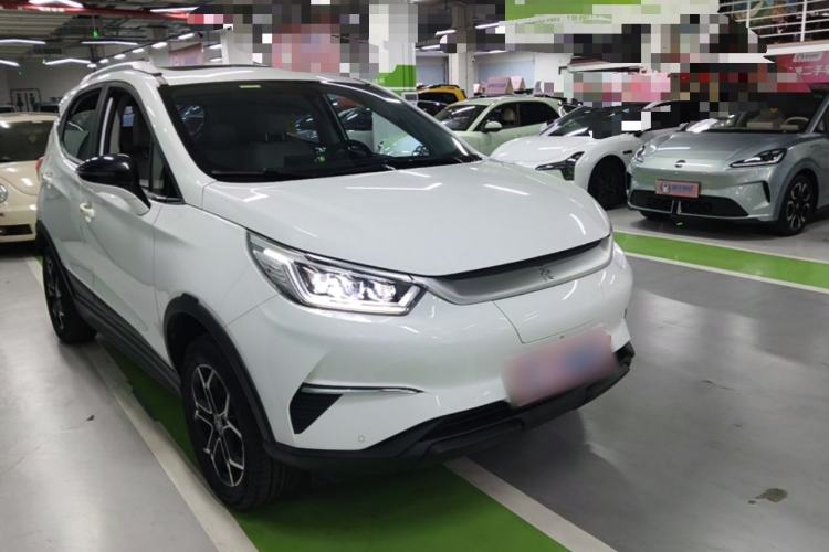 Used BYD Yuan Pro 2021 401 km Deluxe Version Front Right 45 Deg