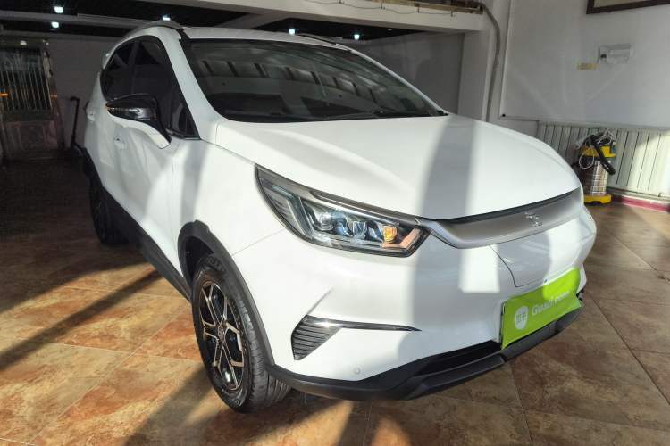 Used BYD Yuan Pro 2021 401 km Deluxe Version Front Right 45 Deg