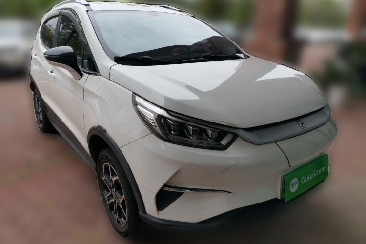 Used BYD Yuan Pro 2021 401 km Luxury Version Front Right 45 Deg