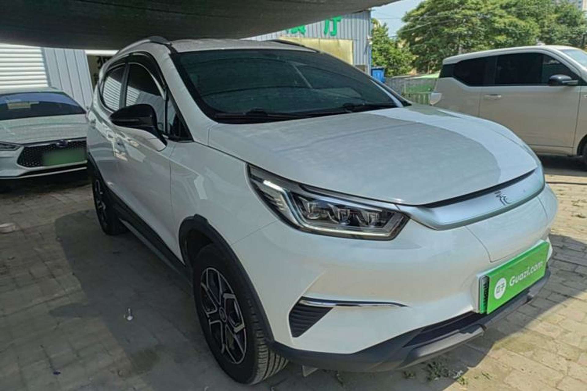 Used BYD Yuan Pro 2021 401 km Luxury Version Front Right 45 Deg