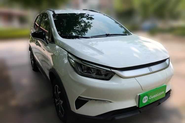 Used BYD Yuan Pro 2021 401 km Luxury Version Front Right 45 Deg