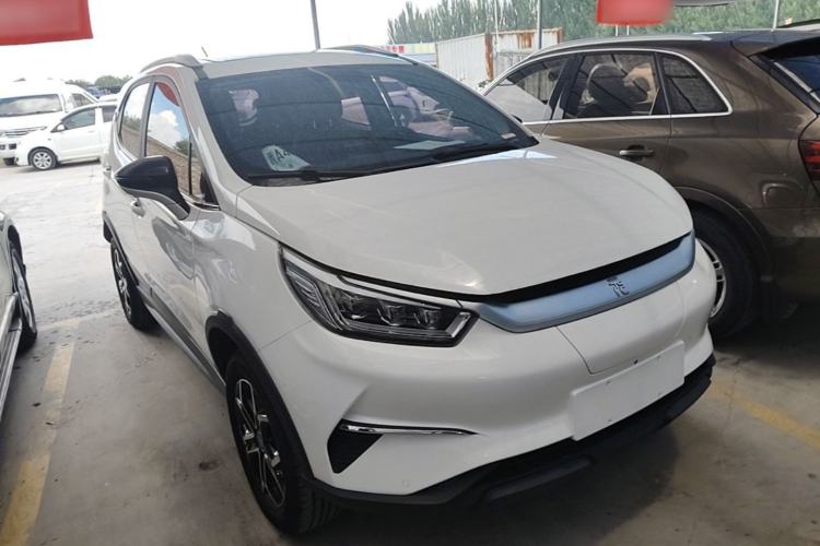 Used BYD Yuan Pro 2021 401 km Deluxe Version Front Right 45 Deg