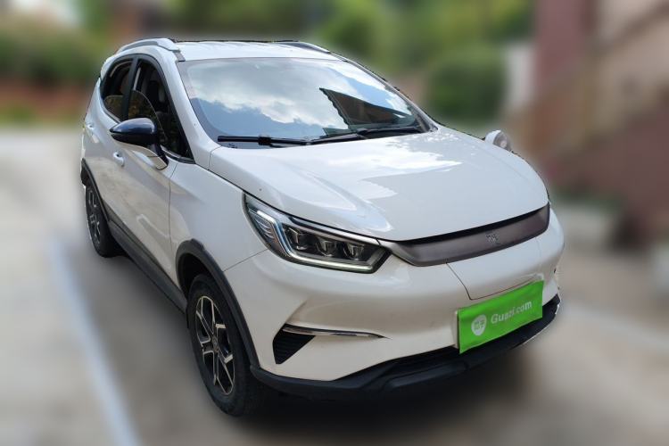Used BYD Yuan Pro 2021 401 km Luxury Version Front Right 45 Deg