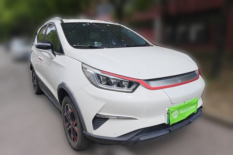 Used BYD Yuan Pro 2021 401 km Deluxe Version Front Right 45 Deg