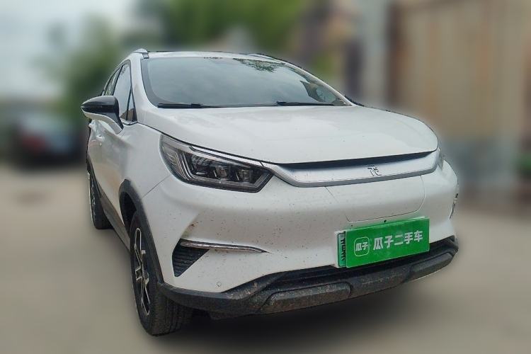 Used BYD Yuan Pro 2021 401 km Deluxe Version Front Right 45 Deg