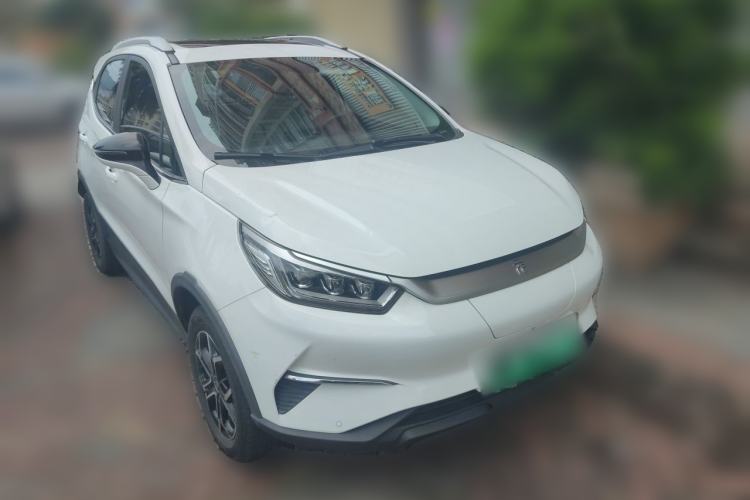 Used BYD Yuan Pro 2021 401 km Deluxe Version Front Right 45 Deg