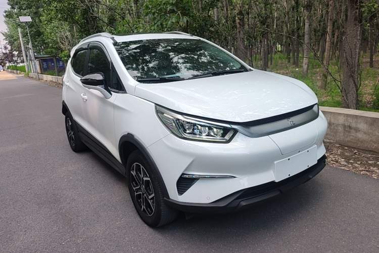 Used BYD Yuan Pro 2021 "Love for a Lifetime" Edition Front Right 45 Deg
