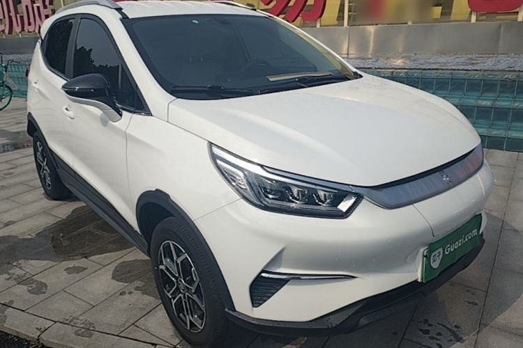 Used BYD Yuan Pro 2021 401 km Luxury Version Front Right 45 Deg