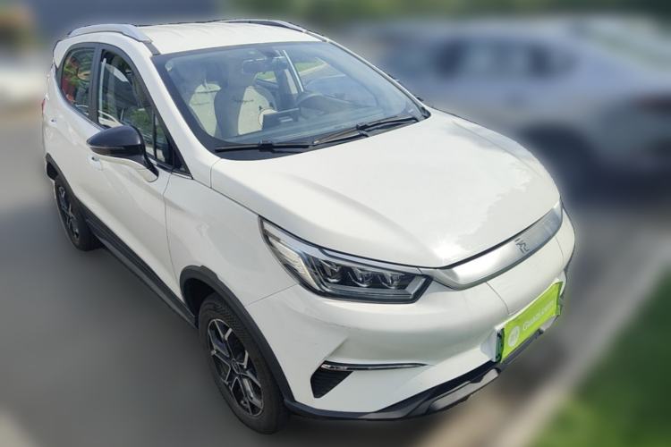 Used BYD Yuan Pro 2021 401 km Luxury Version Front Right 45 Deg