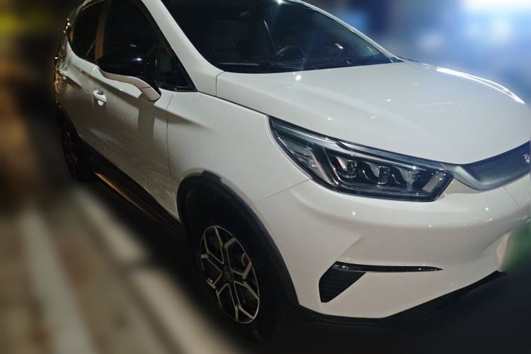 Used BYD Yuan Pro 2021 401 km Luxury Version Front Right 45 Deg