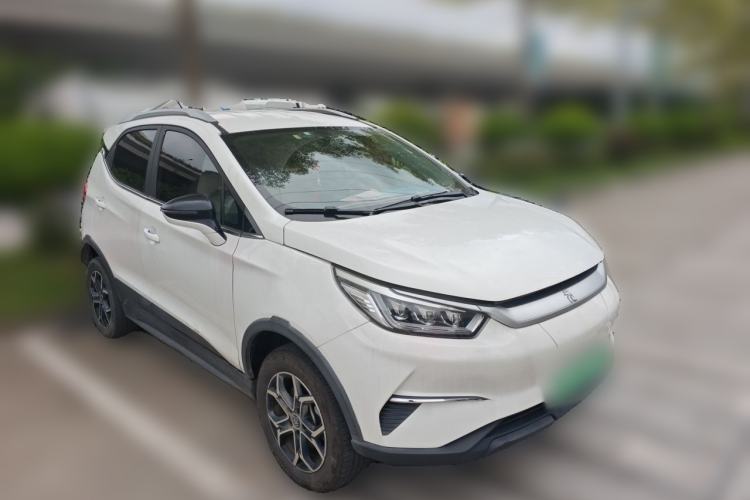 Used BYD Yuan Pro 2021 401 km Luxury Version Front Right 45 Deg