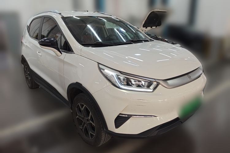 Used BYD Yuan Pro 2021 401 km Luxury Version Front Right 45 Deg