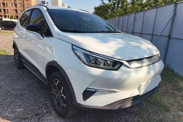 Used BYD Yuan Pro 2021 401 km Luxury Version Front Right 45 Deg