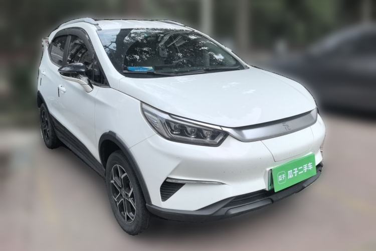 Used BYD Yuan Pro 2021 401 km Luxury Version Front Right 45 Deg