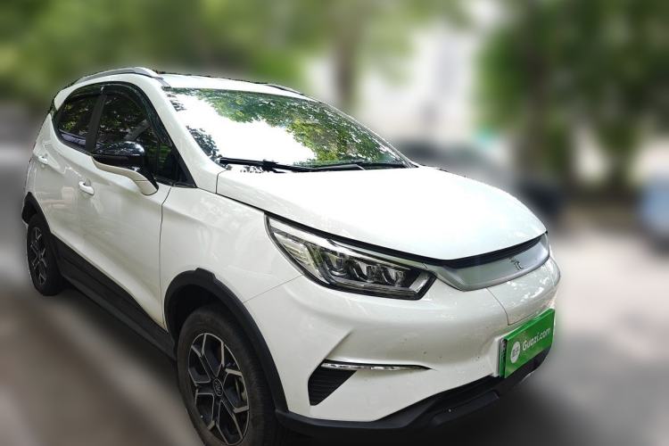 Used BYD Yuan Pro 2021 401 km Luxury Version Front Right 45 Deg