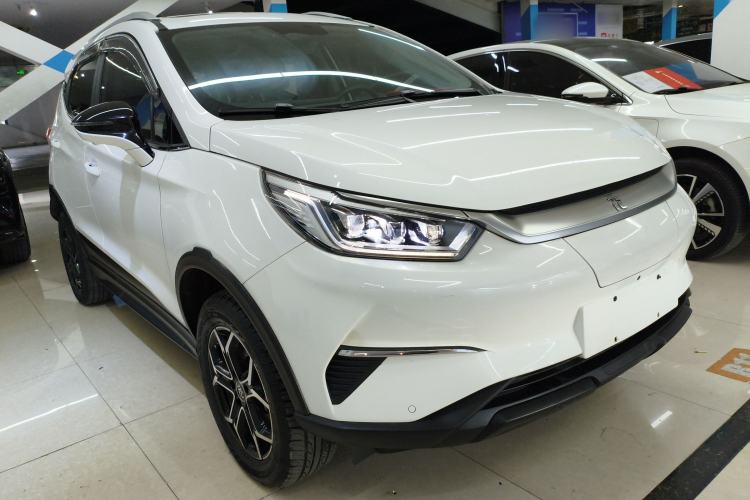Used BYD Yuan Pro 2021 401 km Deluxe Version Front Right 45 Deg
