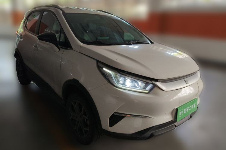 Used BYD Yuan Pro 2021 401 km Luxury Version Front Right 45 Deg