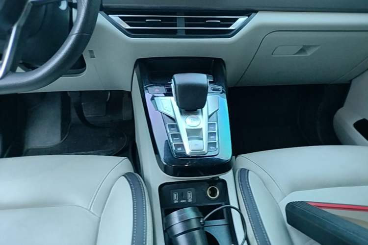 Used BYD Yuan Pro 2021 401 km Deluxe Version Gear Lever